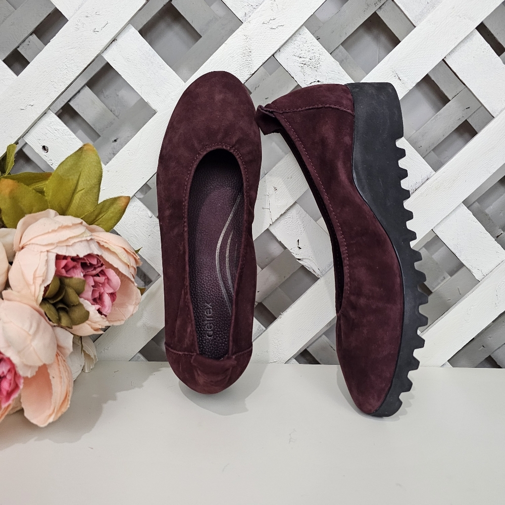 Maroon Aetrex Brianna Ballet Flat Size 8.5